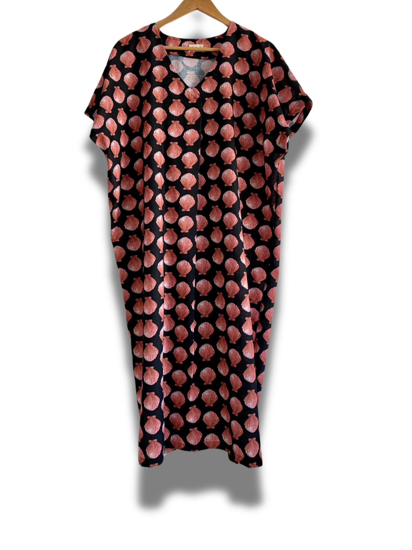 VESTIDO OVERSIZE conchas fondo negro
